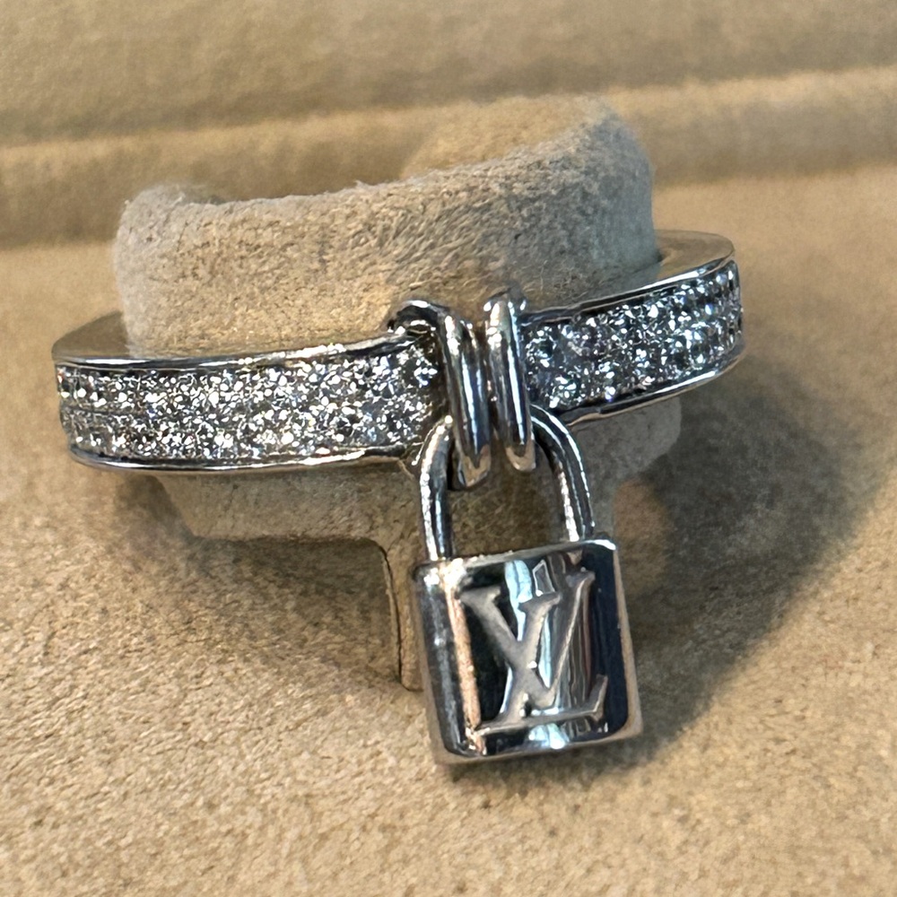 Louis Vuitton Berg Lockit Ring K18Wg Diamond #52 Size 6